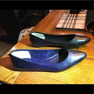 Frye Flats- Like New